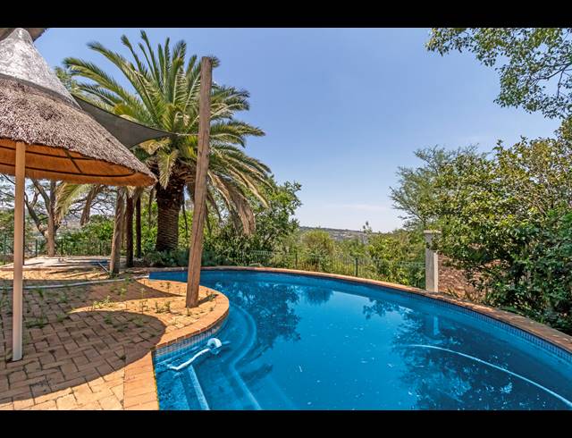 3 BEDROOM FREEHOLD RENTED IN HELDERKRUIN